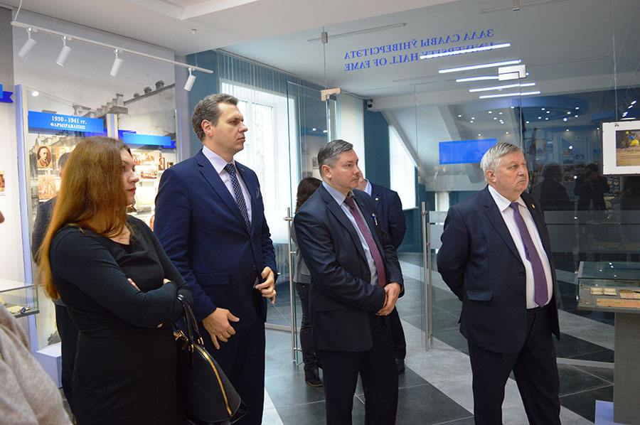 Делегация ПГУ МГУ Кулешова