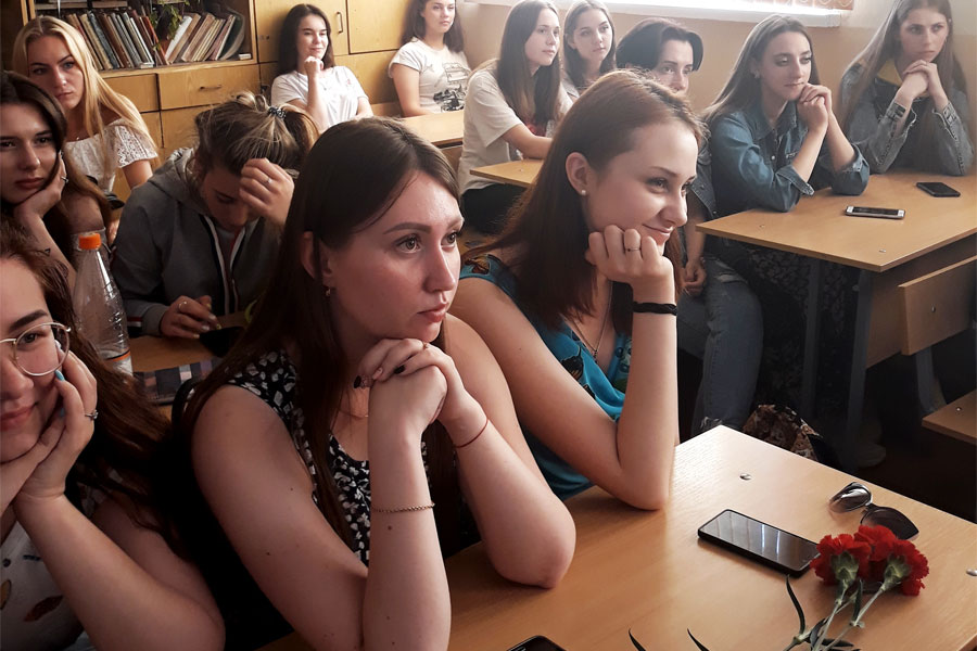 Встреча с поэтом_МГУ_Кулешова
