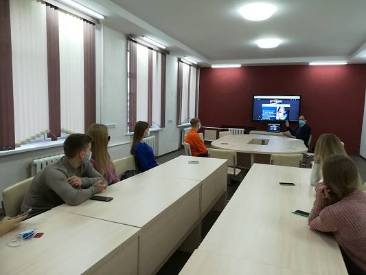 Коммуникация в современном мире_МГУ_Кулешова