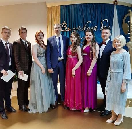 бал выпускников_МГУ_Кулешова