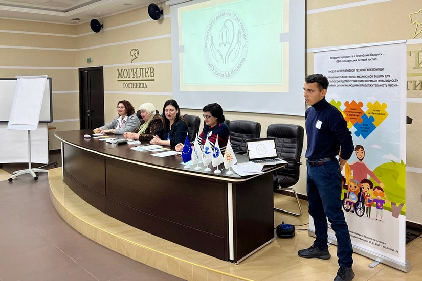 Круглый стол с волонтерами_МГУ_Кулешова