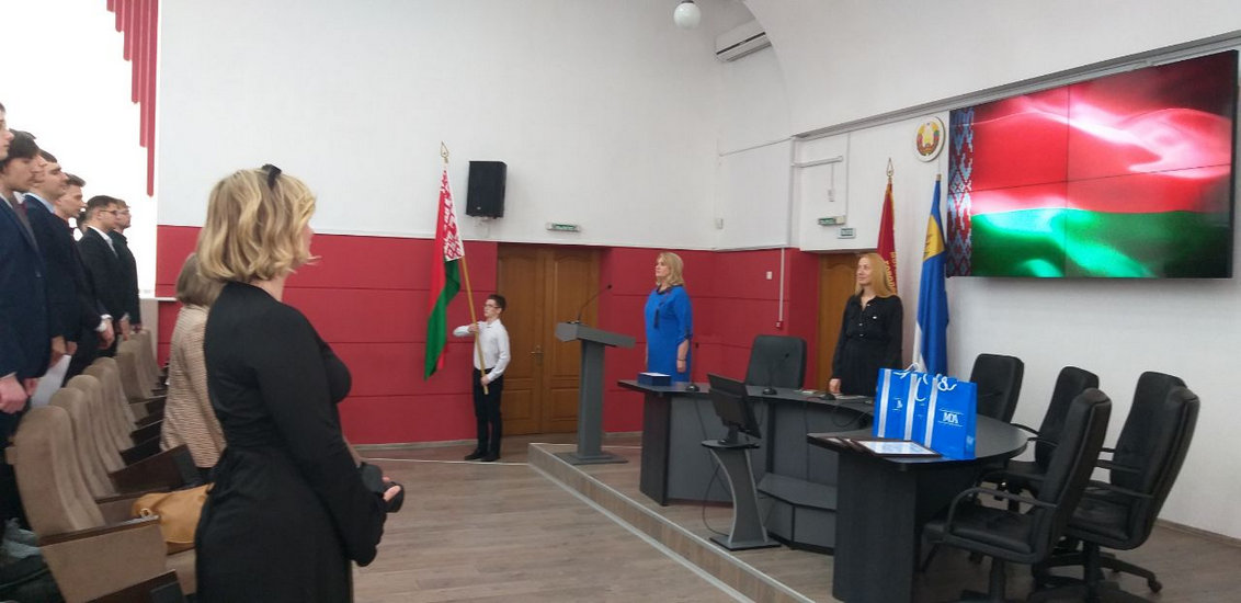 Вручение дипломов_МГУ_Кулешова